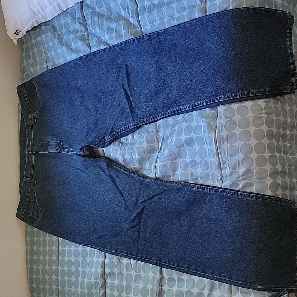 WRANGLER JEANS, USED IN GREAT CONDITION!